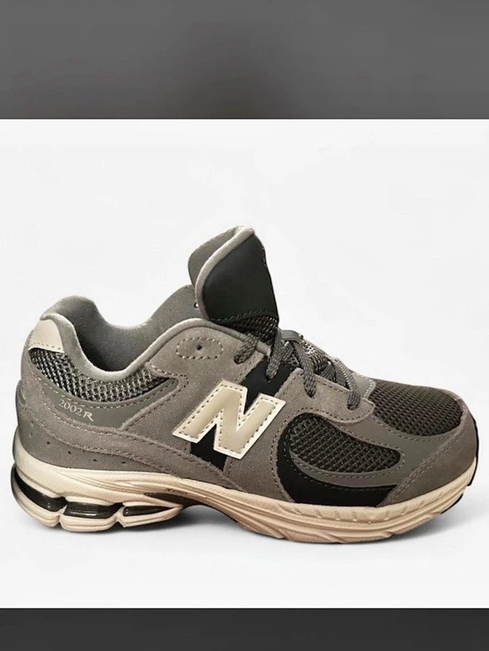 Never Worn - New Balance 2002R Gray & Black Sneakers US 2.5 Kids
